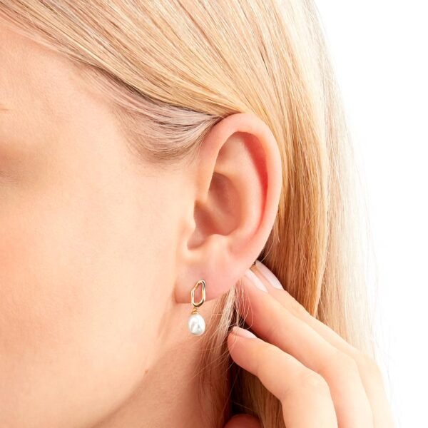 18ct Yellow Gold Baroque Pearl Stud Earrings - Image 2
